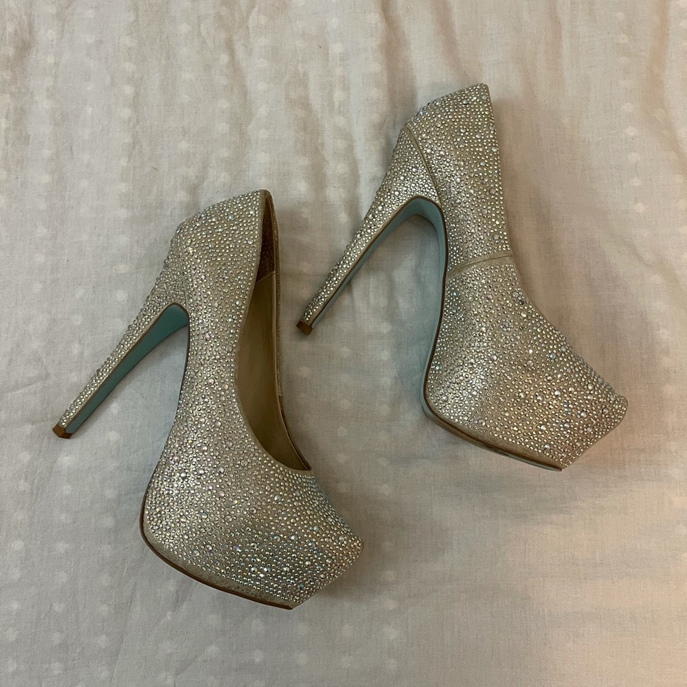 Betsy Johnson Wish Platform